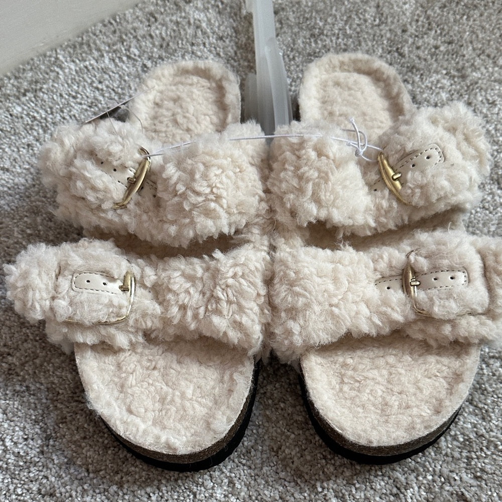 Auden Cream Fuzzy Sandals